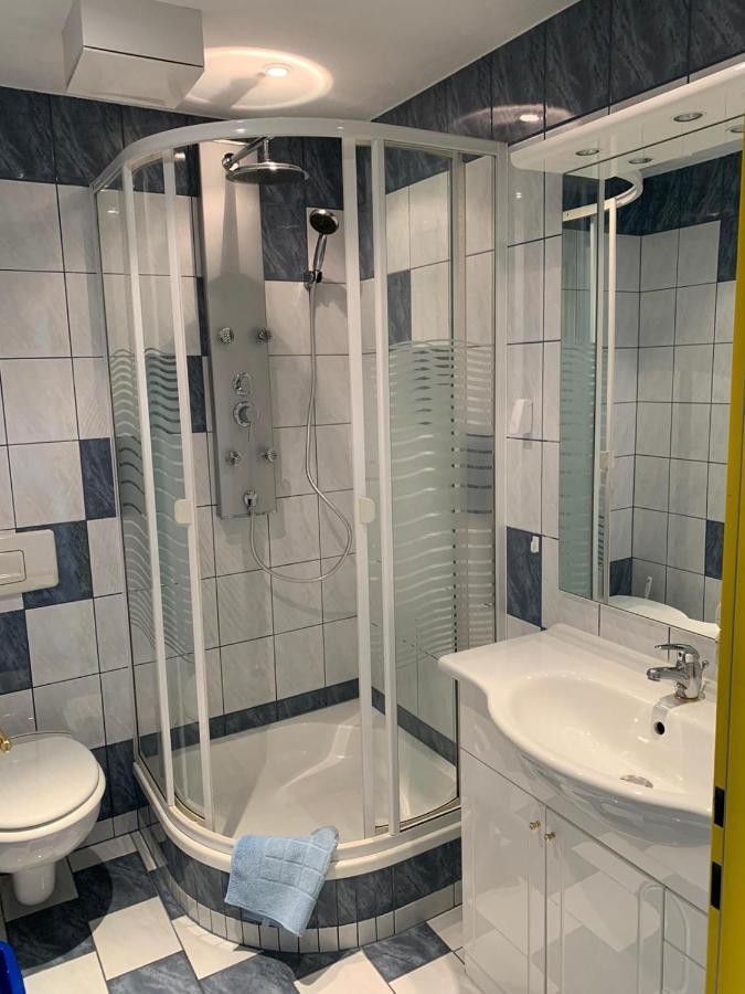 Pension Lipusch Sankt Veit im Jauntal Bagian luar foto
