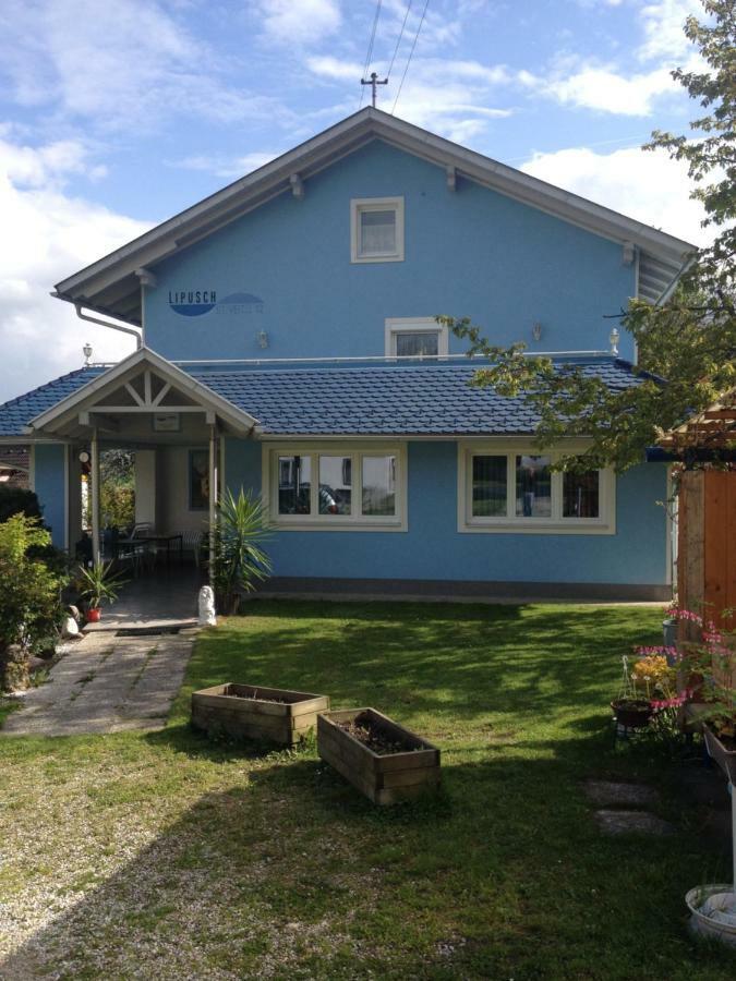 Pension Lipusch Sankt Veit im Jauntal Bagian luar foto