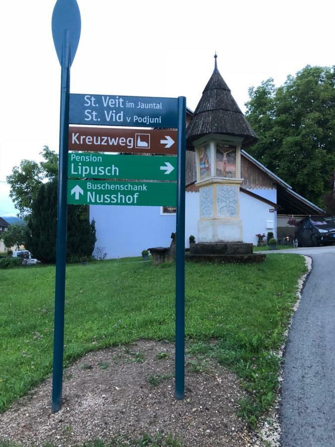 Pension Lipusch Sankt Veit im Jauntal Bagian luar foto